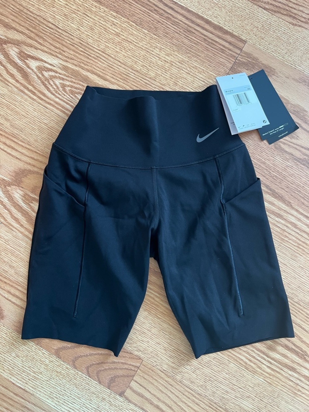 Nike One Mid Rise Medium Support 8" Biker Shorts W/ Pockets in Black Size XS NWT